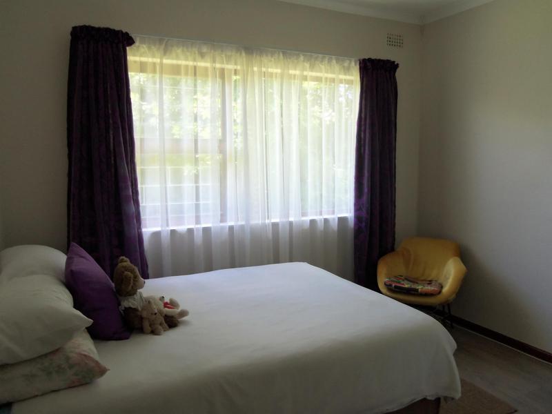 To Let 4 Bedroom Property for Rent in Sonstraal Western Cape